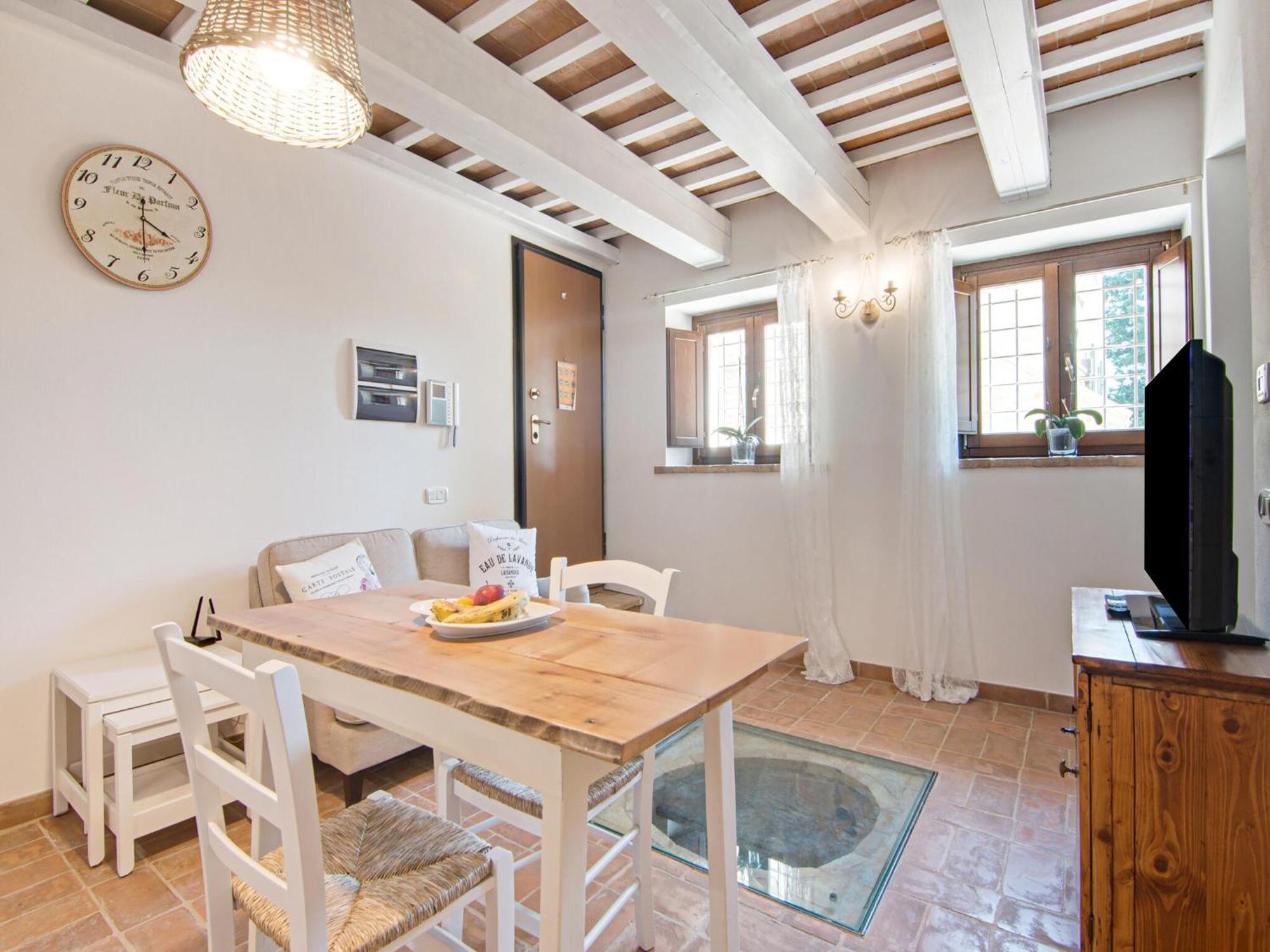 Stunning Apartment In Mombaroccio Near Metauro River ภายนอก รูปภาพ